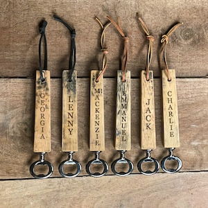 Abridor de botellas Bourbon Barrel, personalizado, abridor de botellas de mano, regalos de cerveza, regalos de padrinos