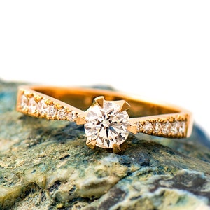 Classic Engagement Ring, 14K Rose gold, Tapered Ring, Lab Grown Diamond Ring, Moissanite Ring, Unique Setting, Side Diamonds Engagement