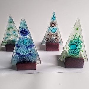 Fused Glass Christmas Tree Decoration Set of 4 Table Top Decor Christmas Tree With Wooden Block and Canddels  Free shipping