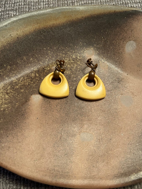 Bakelite Dangle Earrings Cream Corn Butterscotch … - image 1