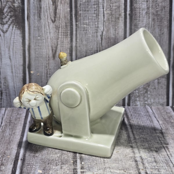 Vintage 1977 Fitz Floyd FF Porcelain Ceramic Cannon Mantle Match Stick Holder