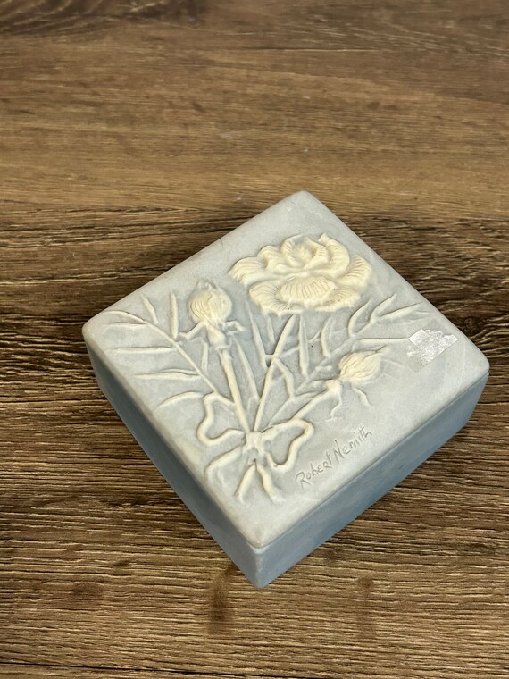 Robert Nemith Soapstone Incolay Trinket Box | Vint