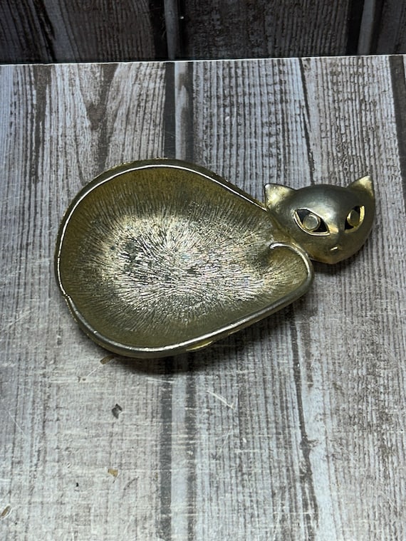 Vintage metal/brass cat trinket dish