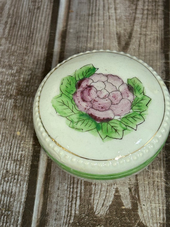 Vintage Porcelain Japanese Trinket Box Hand Paint… - image 4
