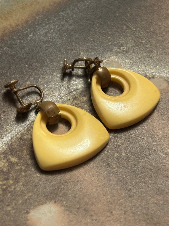 Bakelite Dangle Earrings Cream Corn Butterscotch … - image 6