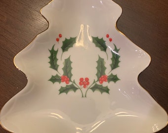 Vintage Christmas Tree Shaped Plate, Mistletoe Design, Candy Dish, Holiday Home Decor, Gift, Christmas Decor Made in Japan