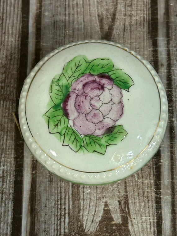 Vintage Porcelain Japanese Trinket Box Hand Paint… - image 2