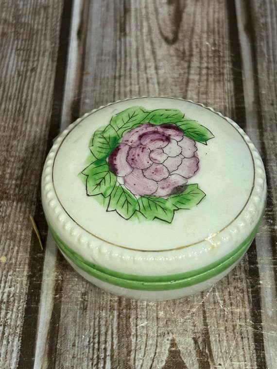 Vintage Porcelain Japanese Trinket Box Hand Paint… - image 1