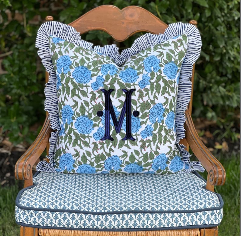 GraceHarrisCo Hydrangea Block Print Pillow Cover - Thumbnail 3