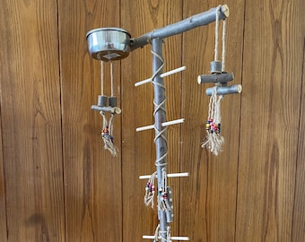 Playground de pássaros de madeira feito à mão: poleiro para papagaio, escada e balanço