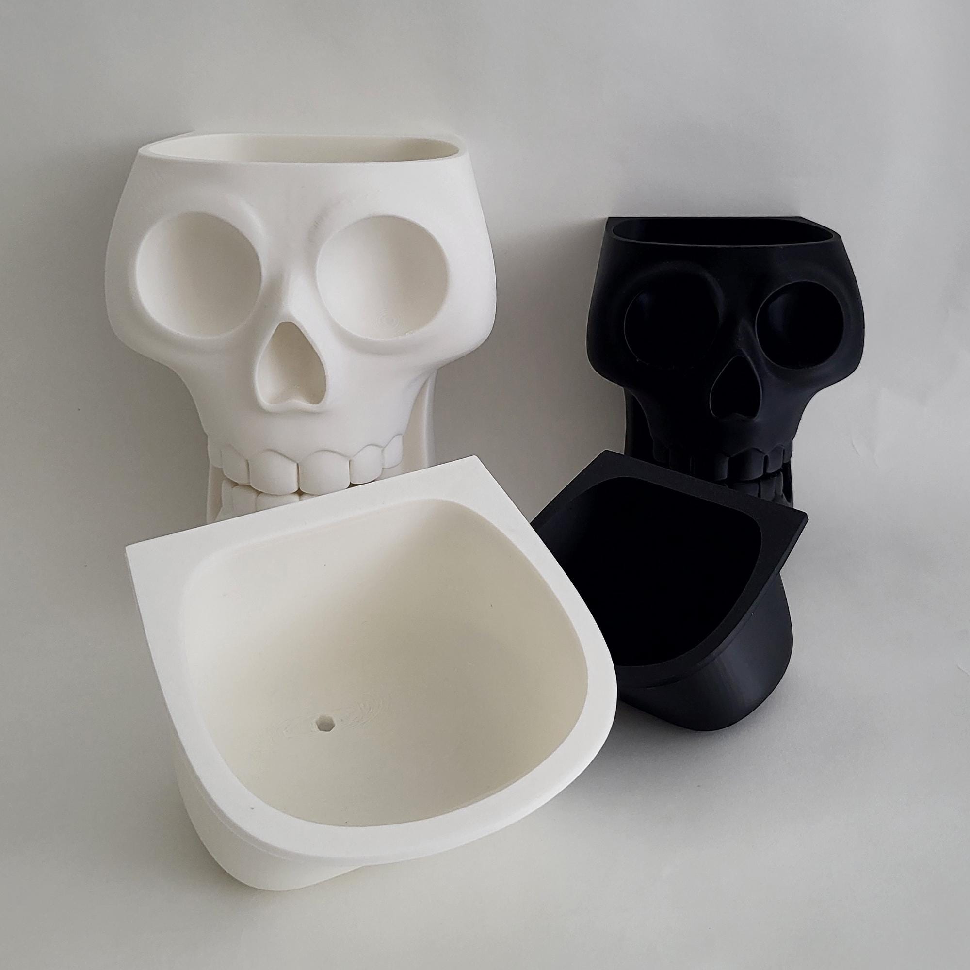 Skull Wall Mount Planter With Removable Pot | Closed Mouth Version