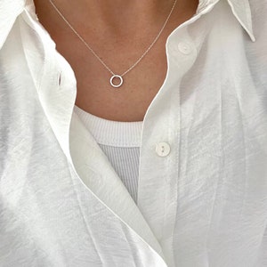 Dainty Recycled Sterling Silver Circle Necklace | Small Silver Necklace | Handmade 925 Silver Necklace | Simple Silver Everyday Necklace |