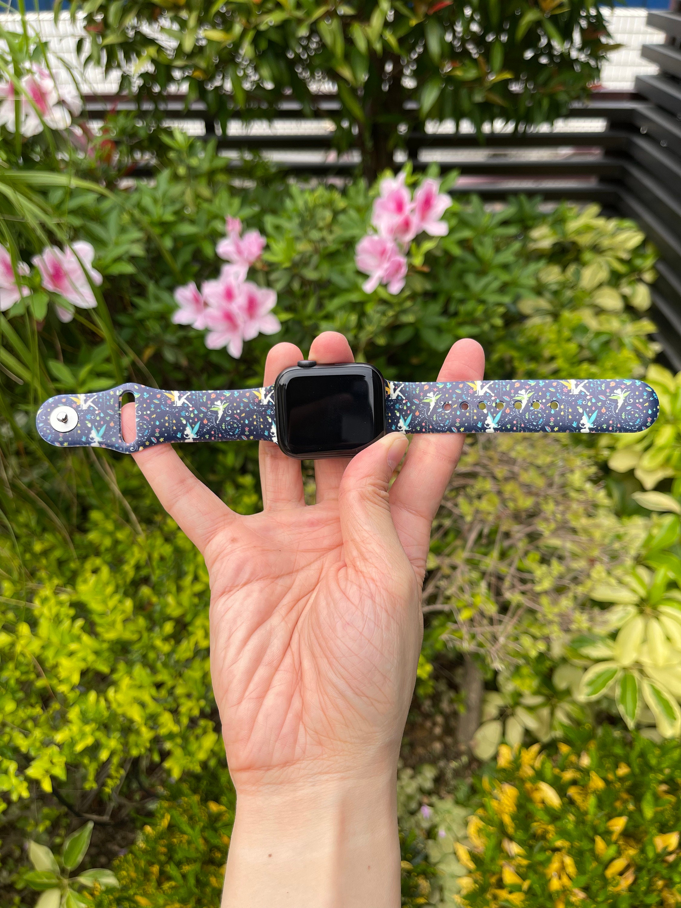 Dooney and bourke online apple watch band