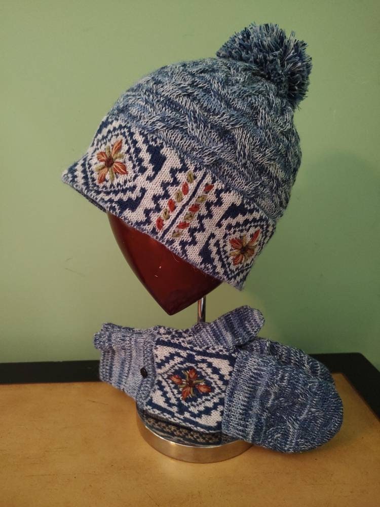 Matching Alpaca Hat, Scarf, and Mitten Set Large / Turquoise
