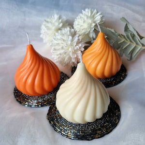 Onion candle, guest gift, motif candle handmade, gift