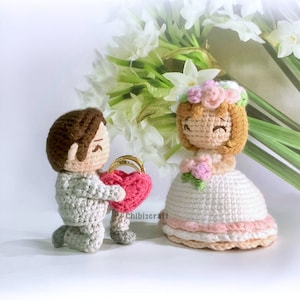 Bundle Wedding Crochet Pattern - Reversible Flower Bouquet - Bride and Kneeling Groom Amigurumi Pattern - ENG (PDF)