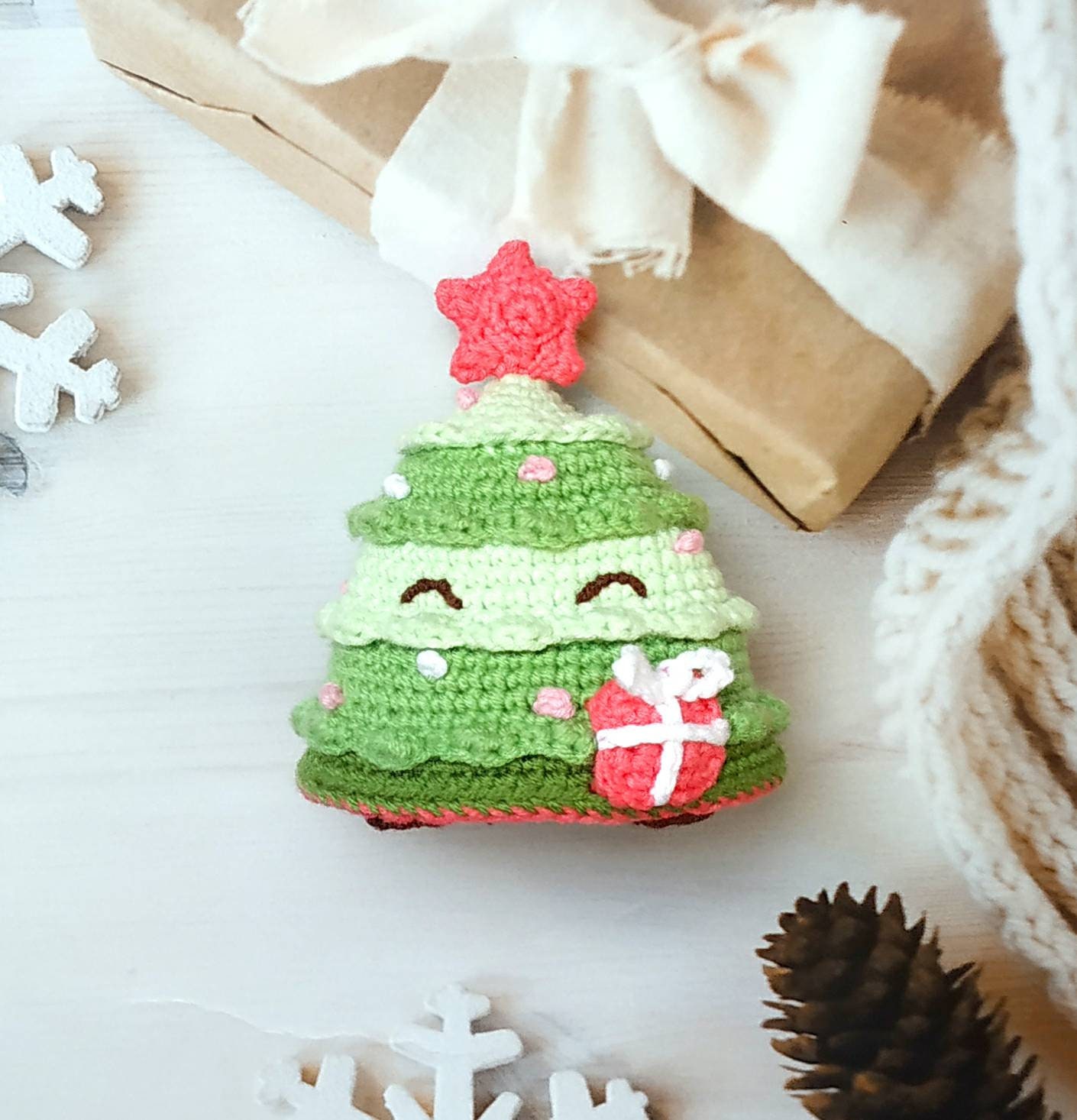 リバーシブルクリスマスあみぐるみパターン - クリスマスオーナメント
