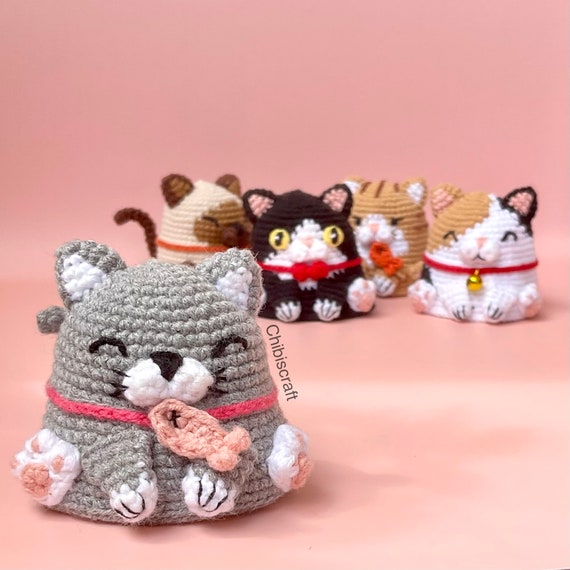 グレーの猫のかぎ針編みパターン - リバーシブルあみぐるみパターン