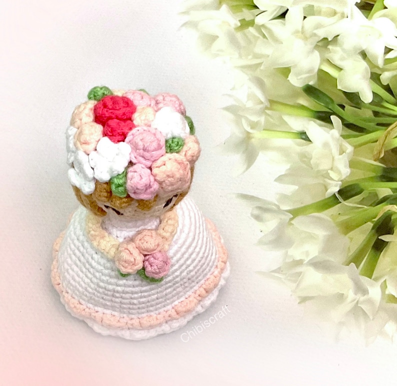 Reversible Flower Bouquet and Bride Amigurumi Pattern wedding crochet pattern PDF image 9