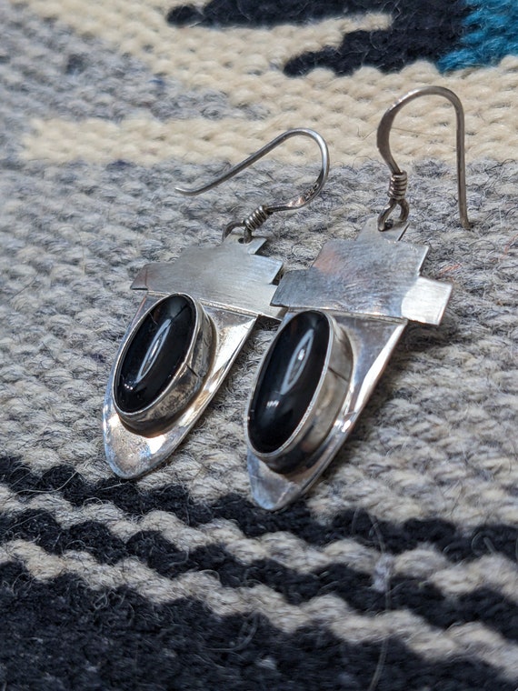 Simple and Elegant Onxy and Silver NAVAJ Earrings 