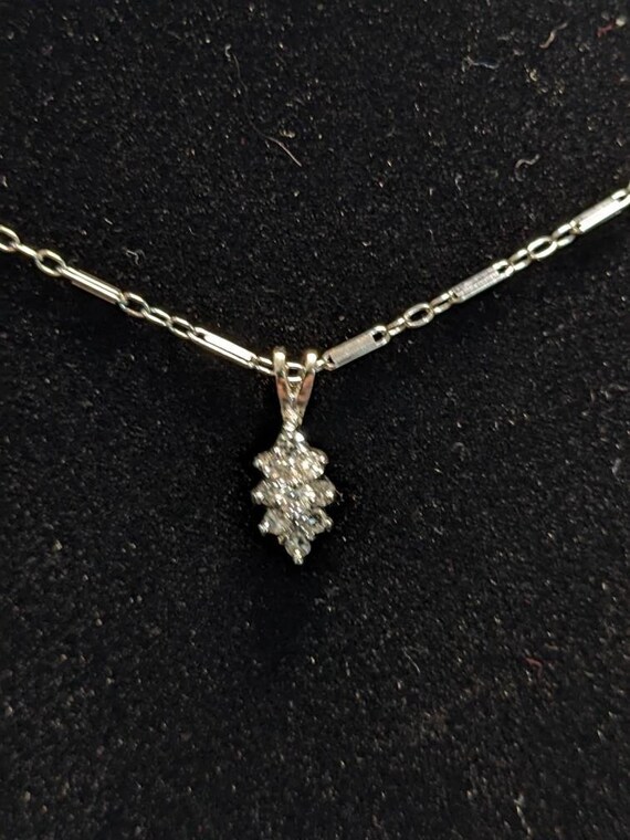 18k White Gold Diamond Pendant/Necklace - image 1