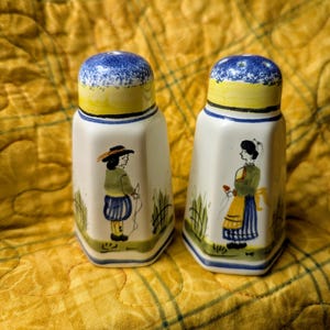 Henriot Quimper Salt & Pepper Set (CS)