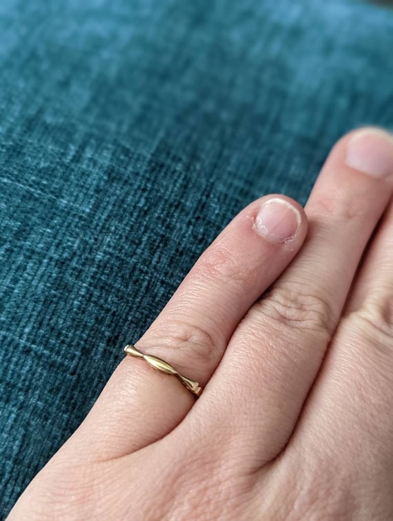 Simple, delicate 14K GOLD Ring - image 2