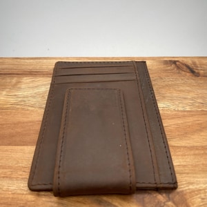 Tarjetero, piel auténtica, clip magnético para billetes, compartimento transparente, grabado personalizado, escritura a mano | Incluye bolsa de algodón