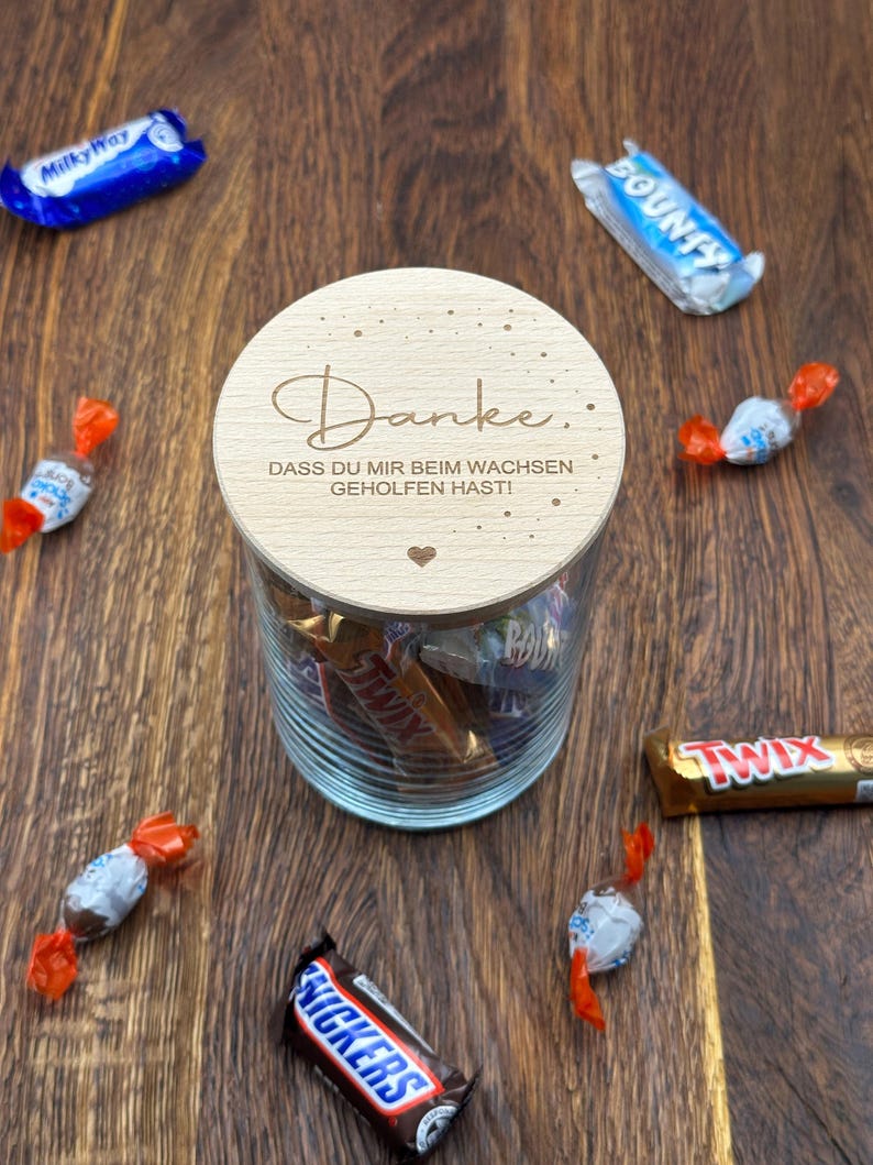 Vorratsglas mit Holzdeckel und personalisierter Gravur - Danke dass du mir beim Wachsen geholfen hast