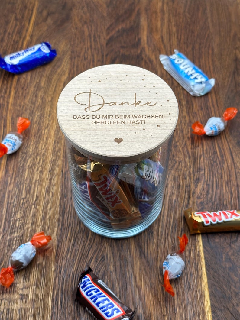 Vorratsglas mit Holzdeckel und personalisierter Gravur - Danke dass du mir beim Wachsen geholfen hast