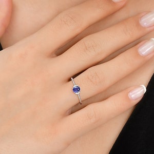 Blue Sapphire Diamond Ring / 14K White Gold Oval Cut Sapphire Ring / Handmade Minimalist Ring / Women's Jewelry / Wedding Gift