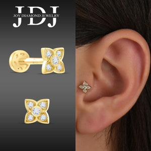 Diamond Flower Tragus Piercing, Floral Mini Tragus Piercing, 14k Solid Gold Flower Piercing Earring, Diamond Cartilage Piercing