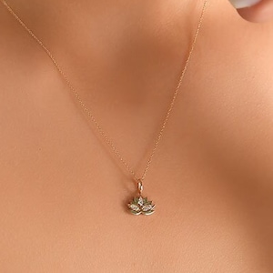 Flower Necklace / Diamond Flower Necklace / 14K Solid Gold Flower Necklace / Lotus Flower Necklace / Diamond Lotus Flower Necklace