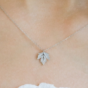 Maple Leaf Necklace, Autumn Jewelry, Fall Season Necklace, Minimalist Jewelry, Sterling Silver Jewelry, Dainty Necklace, Leaf Necklace N2219