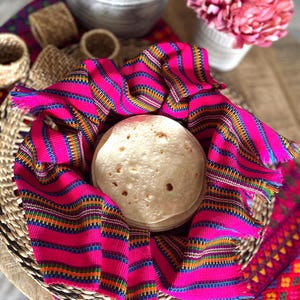 Handwoven tortilla wraps, mantel, bread cloth, Guatemalan textile, placemat, table mat, cloth napkins, warmer handmade 18x18