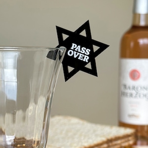 Acrylic Passover Wine Tag, Pesach Wine Glass Tag, Jewish Star Acrylic Wine Tag, Passover Holiday Wine Tag, Passover Table Decor, Jewish Gif