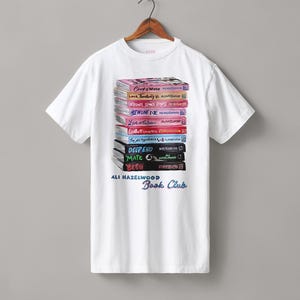 Ali Hazelwood books heavyweight boyfriend fit t-shirt