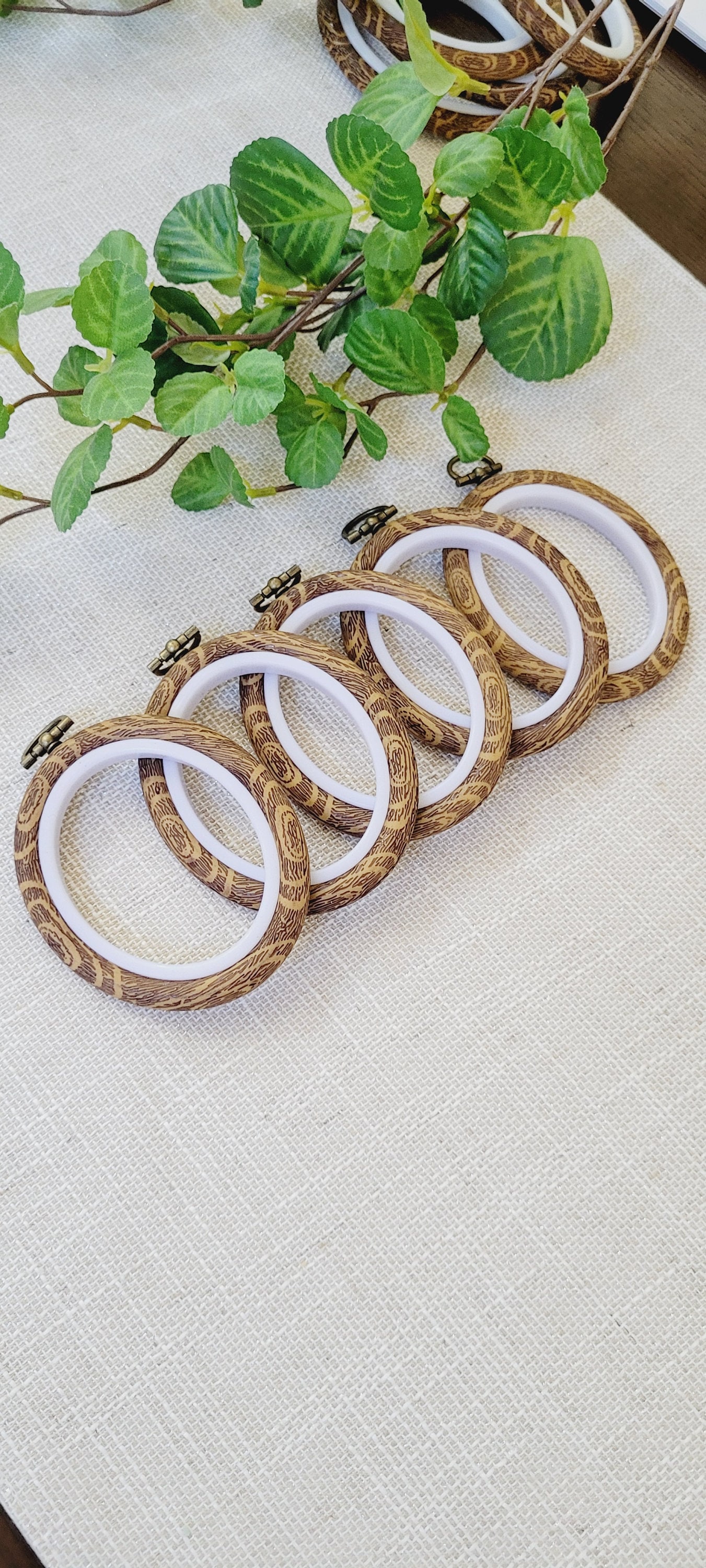 Embriodery Rings Hoop Embroidery Simple Plastic Frame Embroidery Hoop Ring Circle Round ...