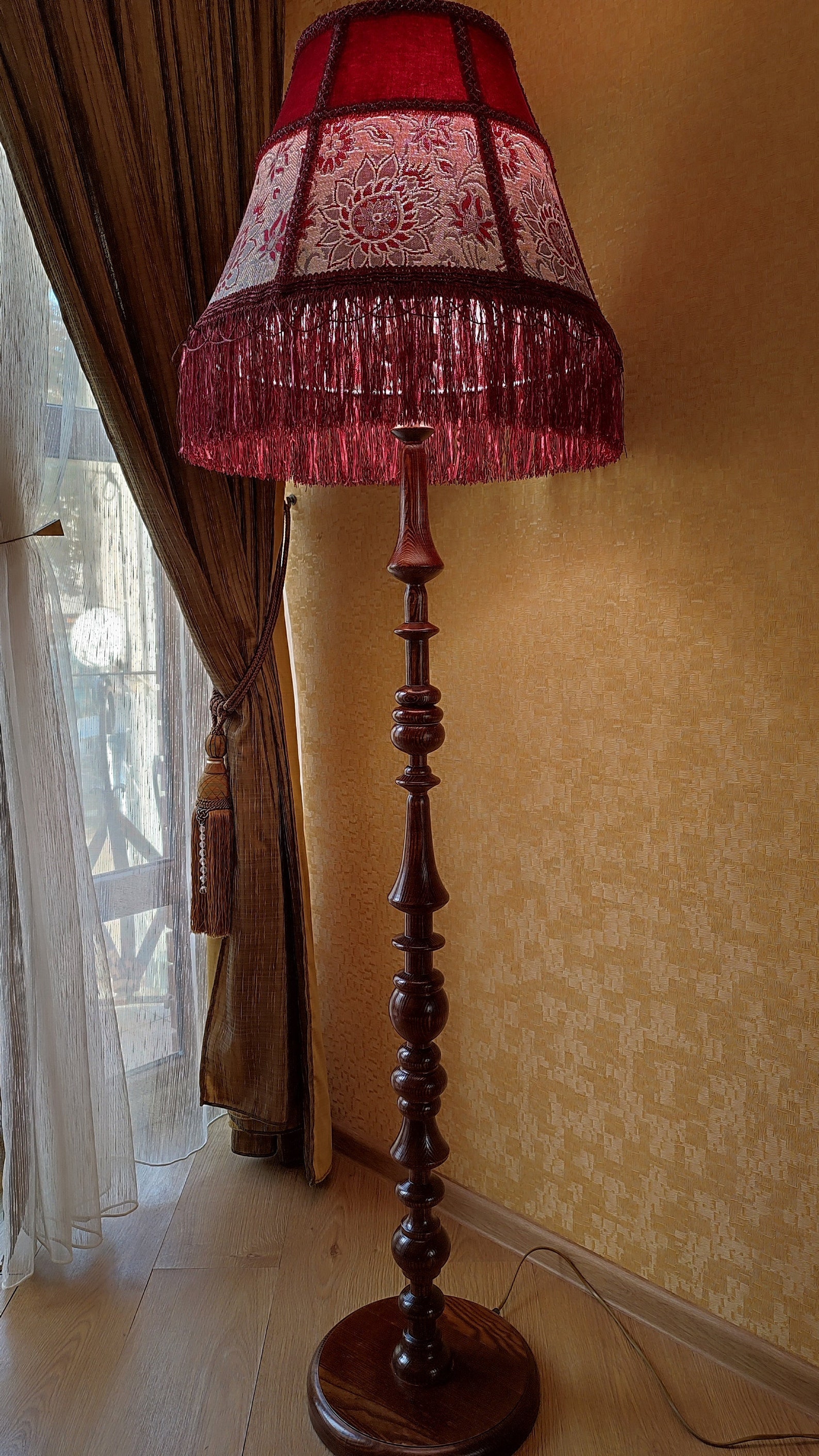 Elegant Vintage-inspired Floor Lamp With Rich Ruby Shade, Delicate ...
