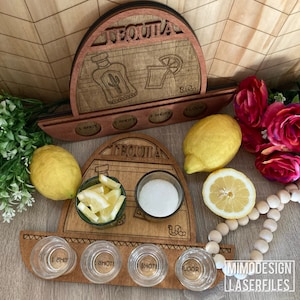 Sombrero en forma de 4 shots Bandeja de cartón de bebidas de tequila grabada archivos de corte personalizados para madera * Archivos digitales solo SVG + DXF * Glowforge ready