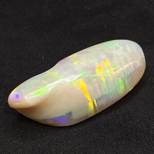 17,45 ct JASNY australijski kryształowy opal