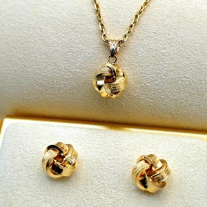 Real 18K Gold Necklace Jewelry Set, Real Gold Charm Necklace, Real 18K Gold Studs Earrings.