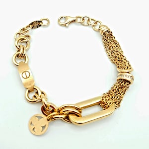 18K Solid Gold Charm Bracelet, 19.94gr, 7.5" Length, A Perfect Design, Unique & Stylish Solid Gold Charm Bracelet. Unisex! Just Shine On!