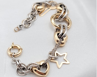 18K Solid Gold Heart Charm Bracelet. 7 1/4" Length. Unique & Stylish Love Design. Charming and Shiny! A prefect Gift!
