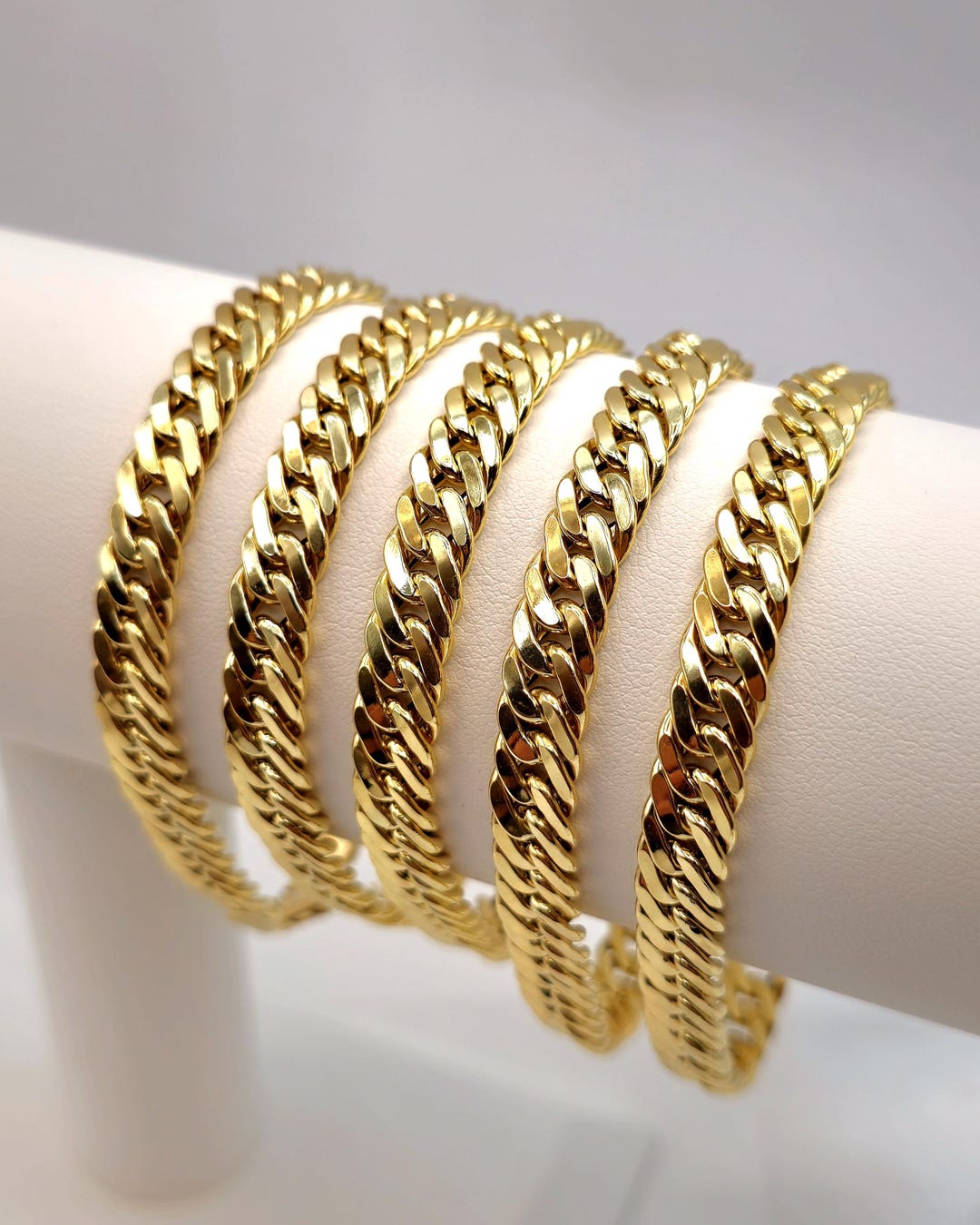 Designer Curb Link Chain Necklace In 18k Yellow Gold | Property Room - Foto 7