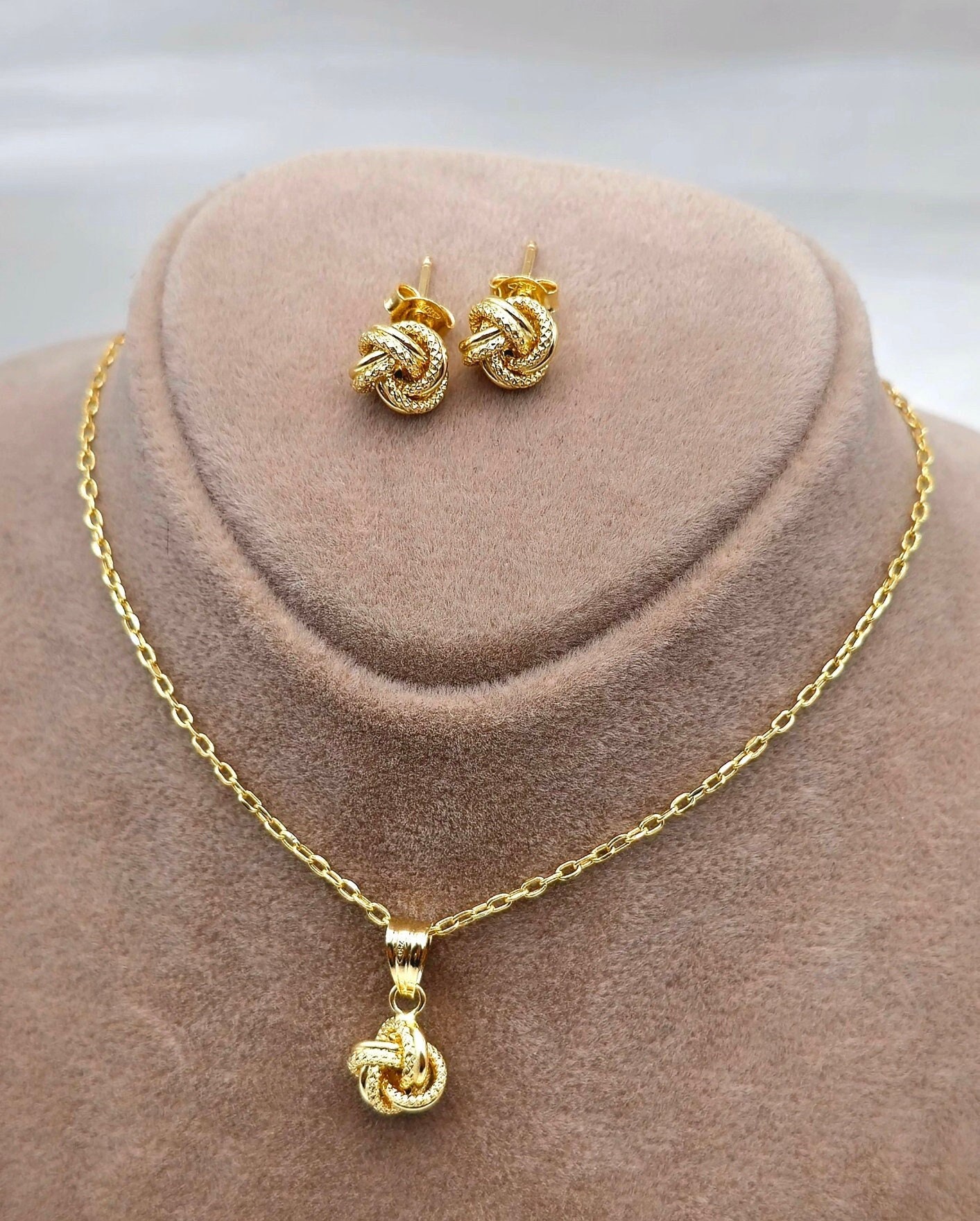 Half set gold price best sale