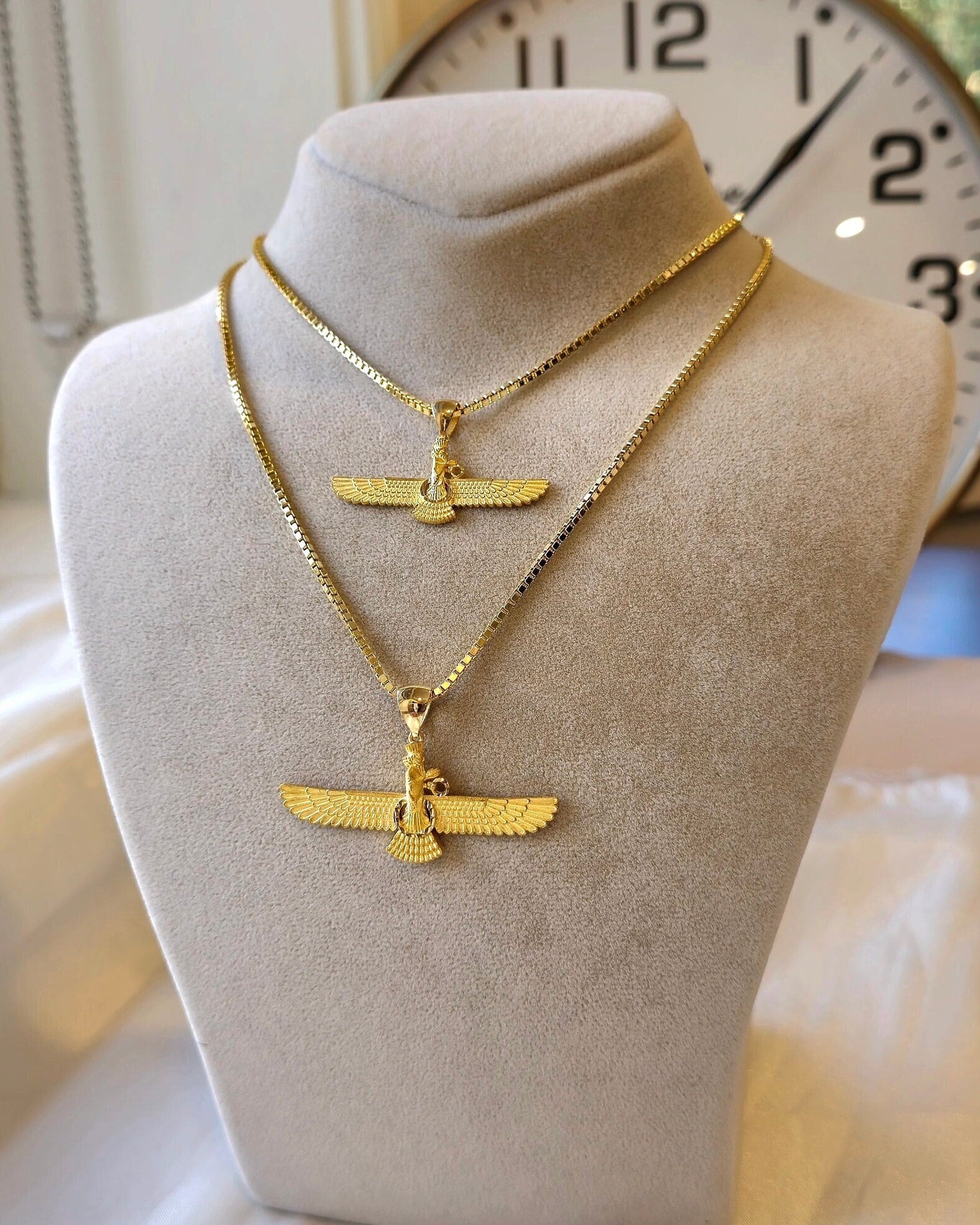 アクセサリー fwm logo gold necklace 18K Gold Farvahar Necklace, Symbol of Ahura Mazda – Zoroastrian