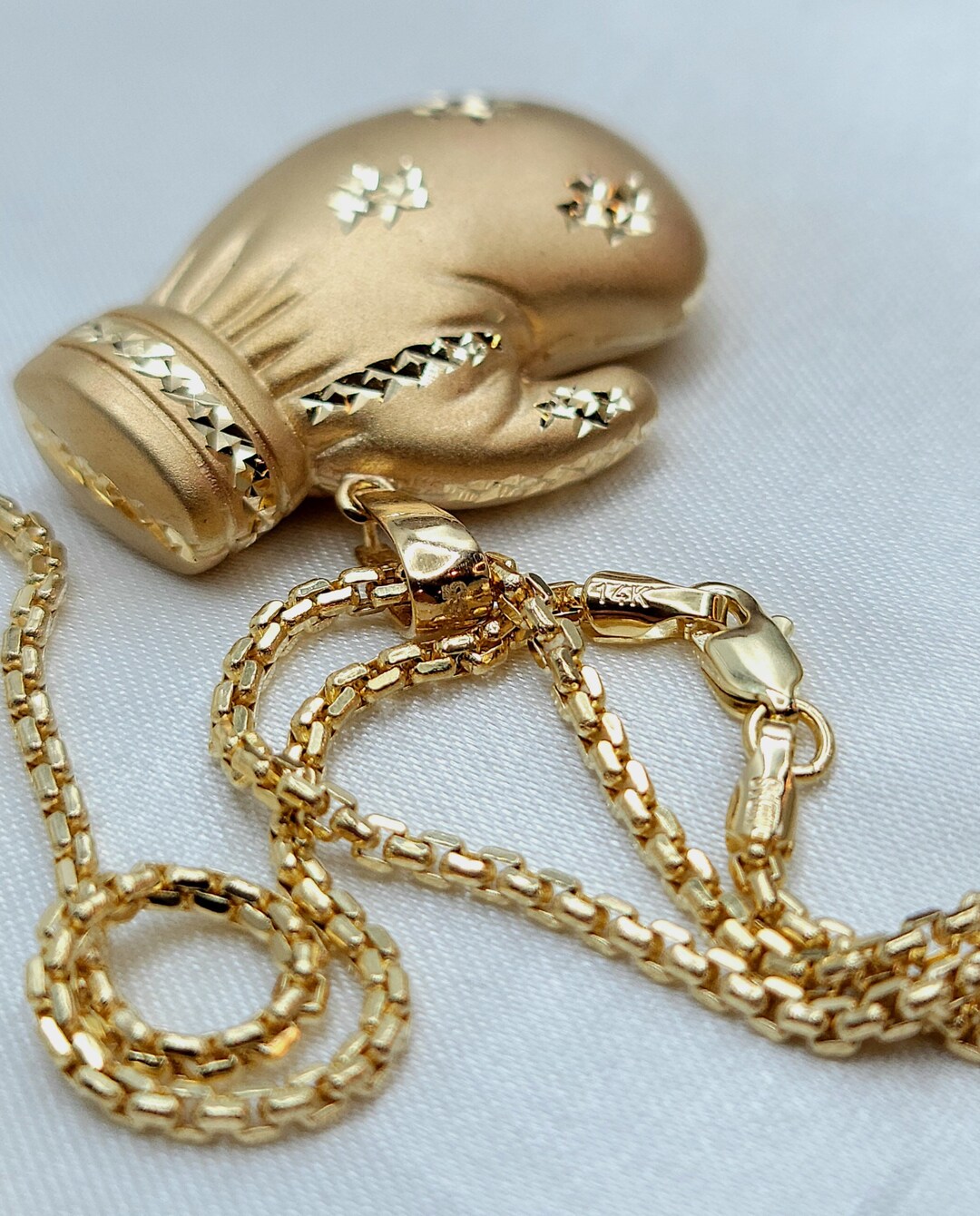 14K Gold Boxing Gloves Pendant Charm, 14K Solid Gold Boxing Gloves Necklace, 14K Box Chain, Real