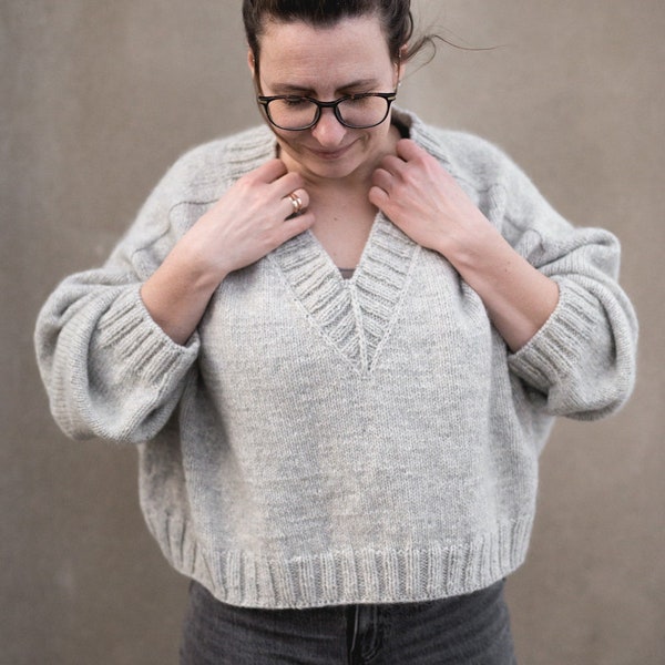 Knitting pattern for I Wanna Be Your SWEATER, sweater knitting pattern, v neck sweater, round knitting, oversize sweater, woolen sweater
