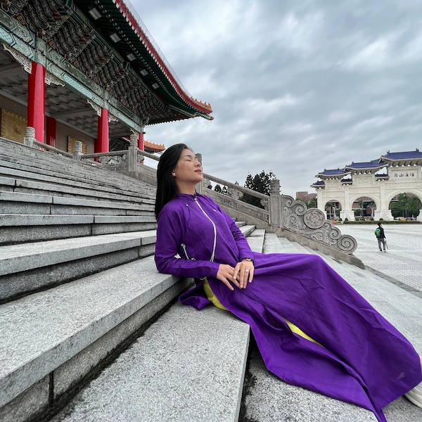 Ao Dai Vietnam, Vietnamese Ao Dai For Women, Traditional Ao Dai Dress, Vietnamese Dress For Girls, Purple Ao Dai Women, Ao Dai Viet